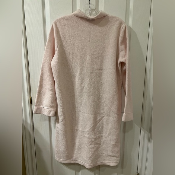 Miss Elaine pink color , sleepwear Size M 100% polyester - Picture 2 of 6